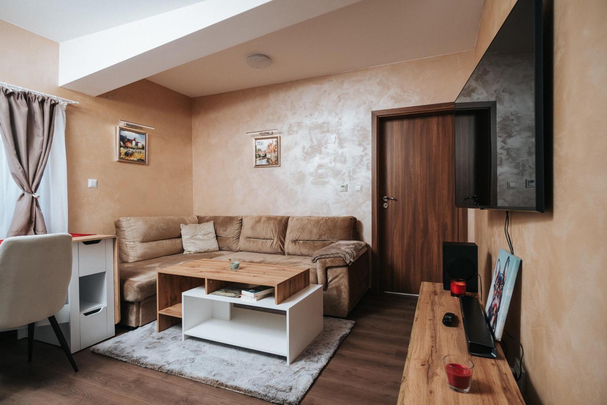 Апартамент Бела / Apartment Bela Raduil Exterior photo